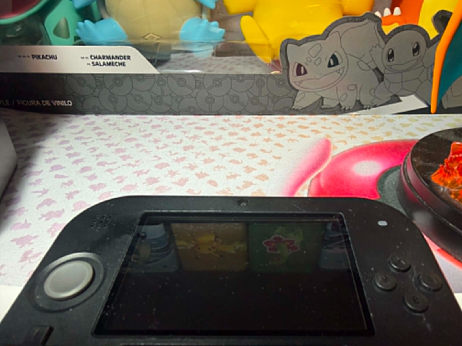 Nintendo 2DS Launch Edition Crimson Red Handheld System Red/Black Used Tested