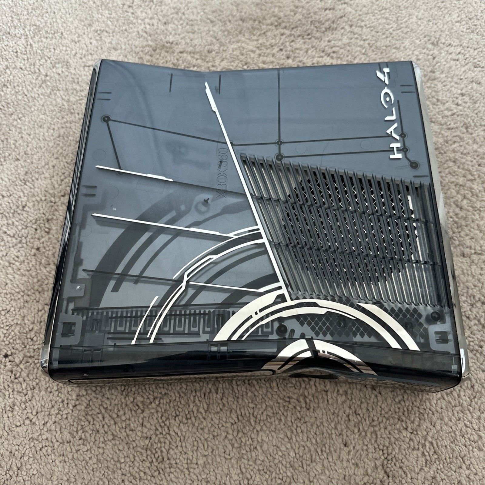 Microsoft Xbox 360 Halo 4 Console – Limited Edition – 320GB W/ Controller & Game