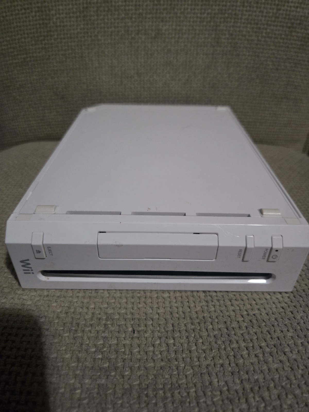 White Nintendo Wii System Console (cords Included)