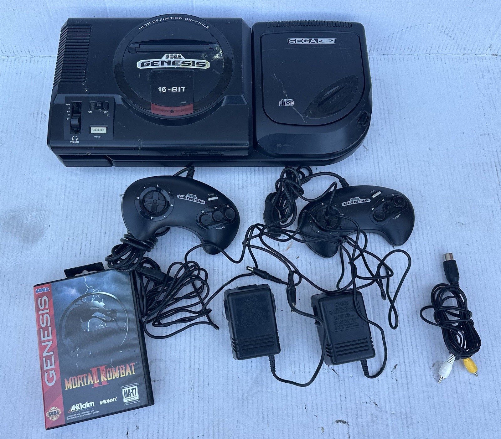 Sega CD Model 2 II Console Genesis Bundle Consoles w Controller – Working