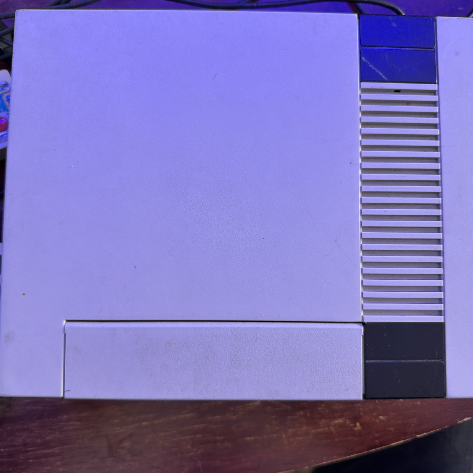 Vintage 1985 Nintendo Entertainment System Model NES-001 with two controllers
