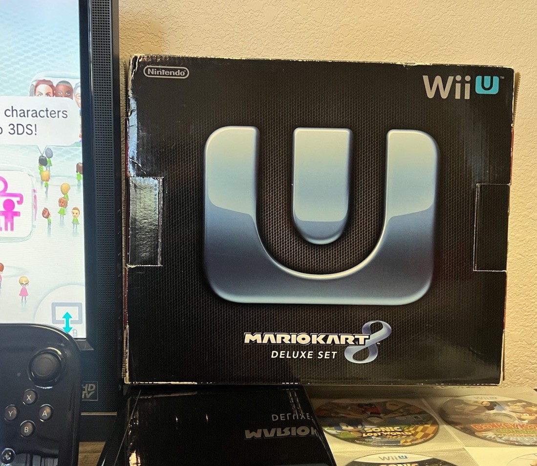 Nintendo Wii U 32GB Mario Kart 8 Deluxe Bundle – CIB + Mario, DK, Sonic, Pikmin