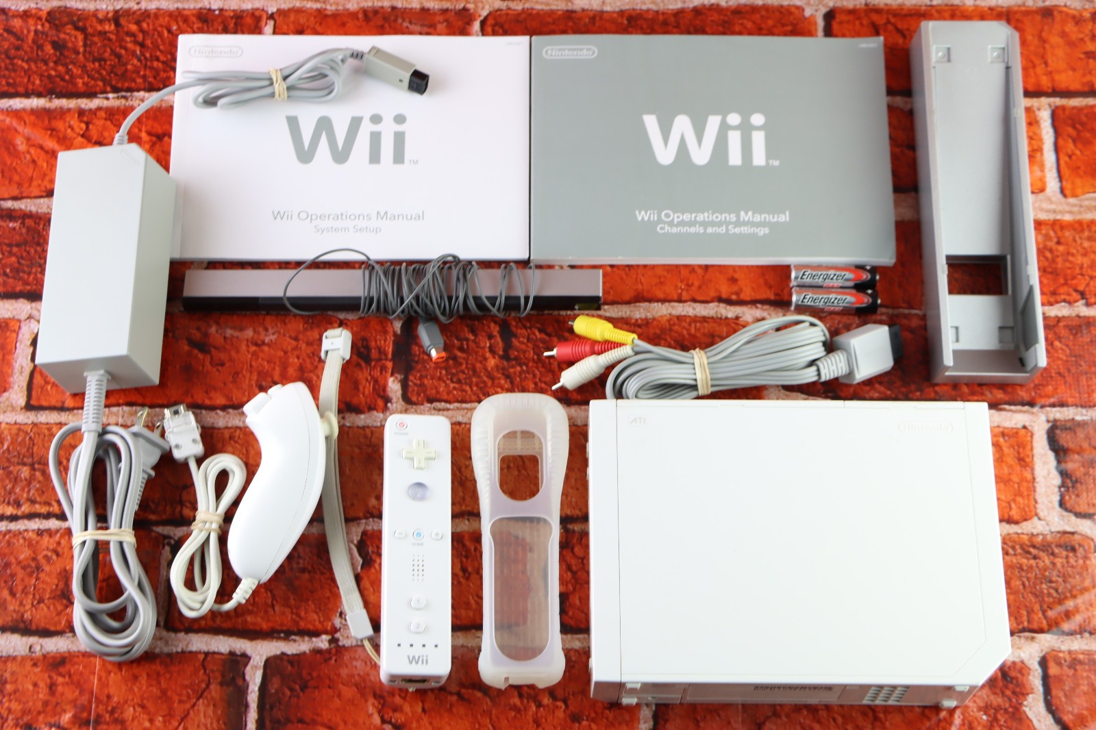 Nintendo Wii Console RVL-001 White Bundle WORKING