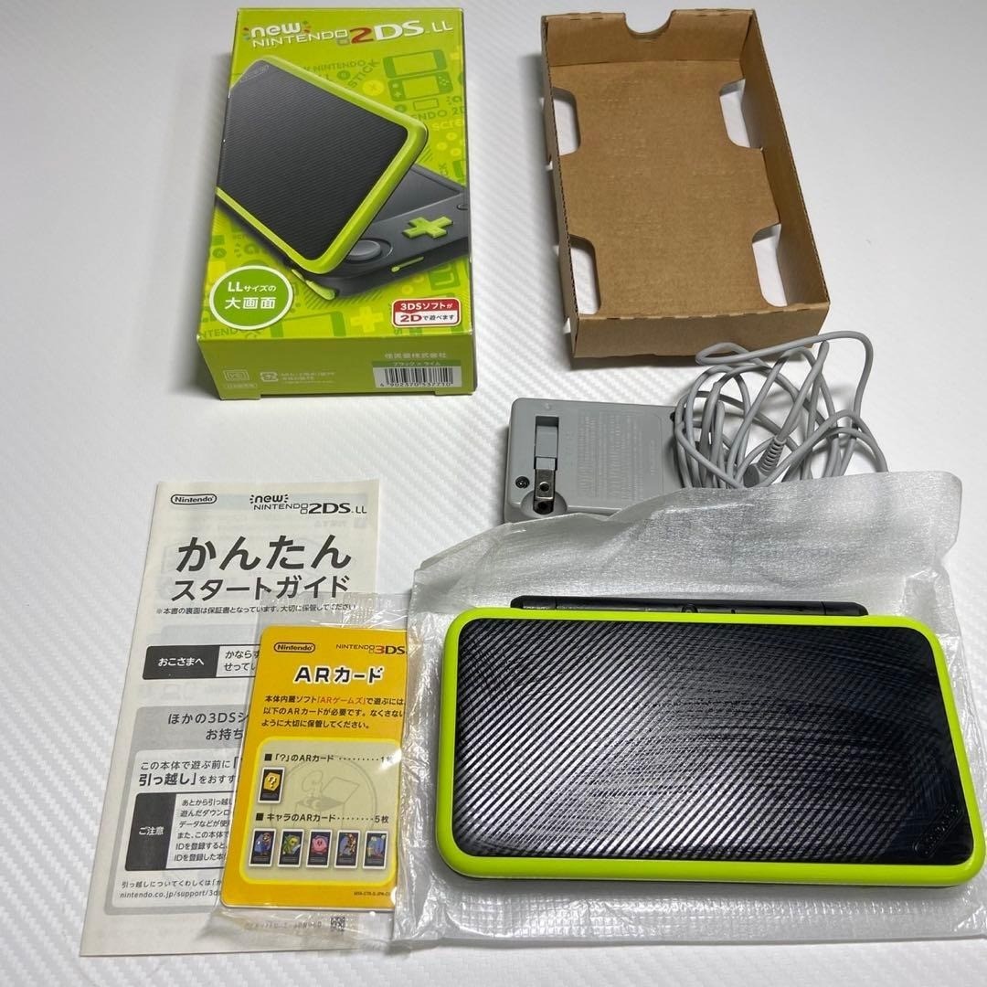 Nintendo New 2DS LL Black Lime Complete in Box Tested 6932