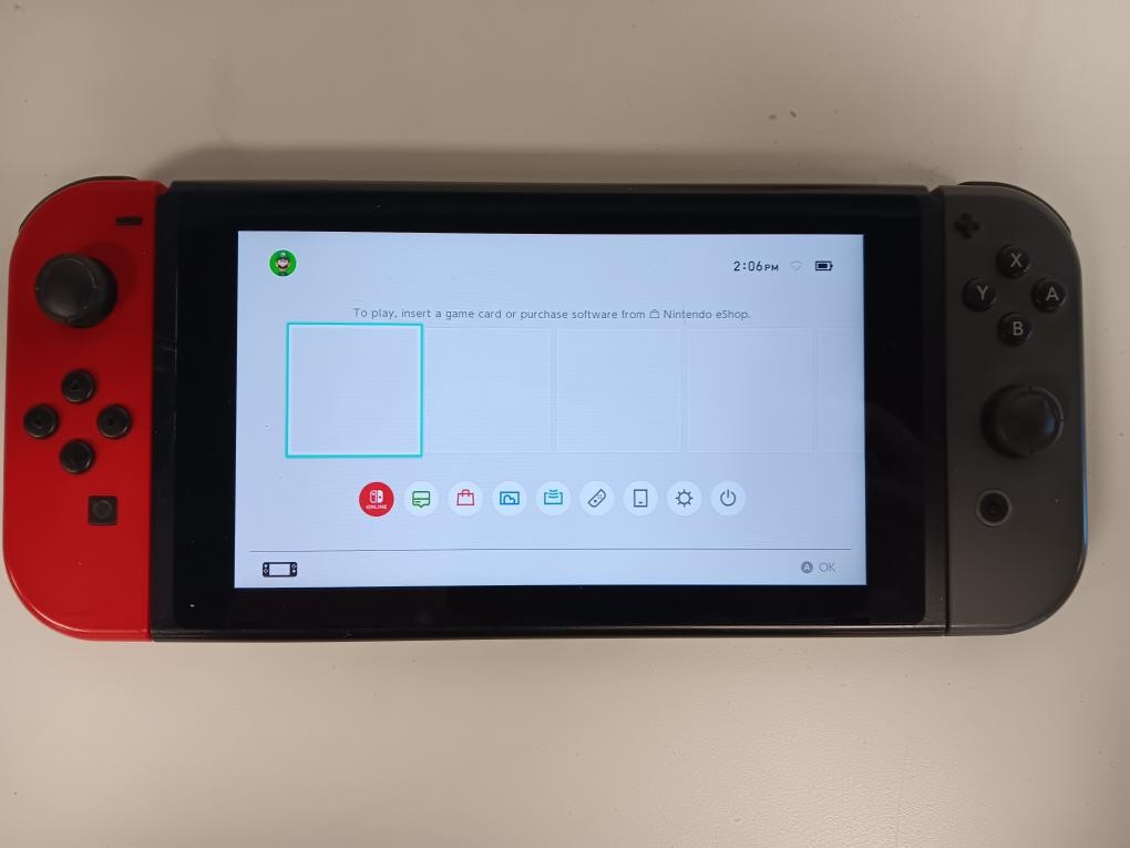 NINTENDO SWITCH – STD. NO CHARGER *READ DESCRIPTION* (P17027913)