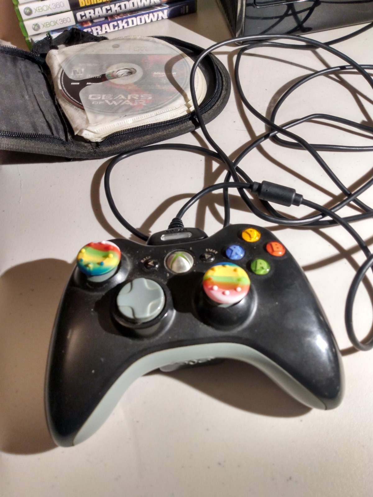 XBOX 360 including 2 controllers & group of games out of box READ DESCRIPTION