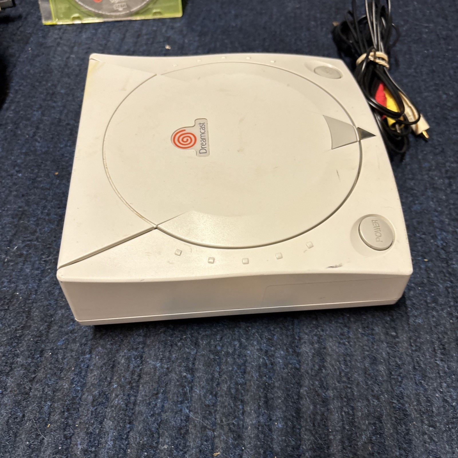 Saga Dreamcast Console Two Controllers, Game, Power And AV Cable HKT-3020 TESTED
