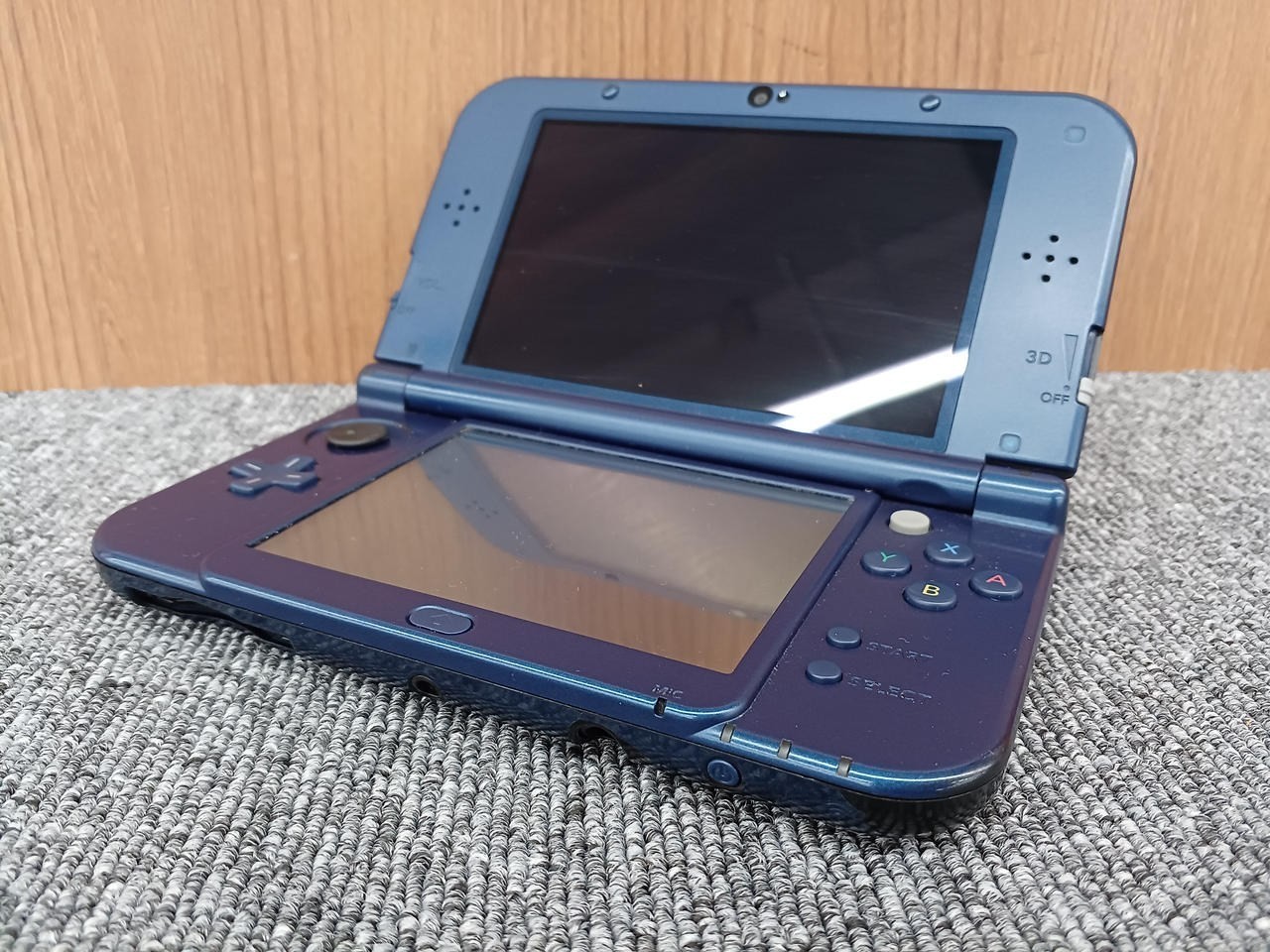 Nintendo New Nintendo 3DS XL (LL) RED-001 Console Only A2172