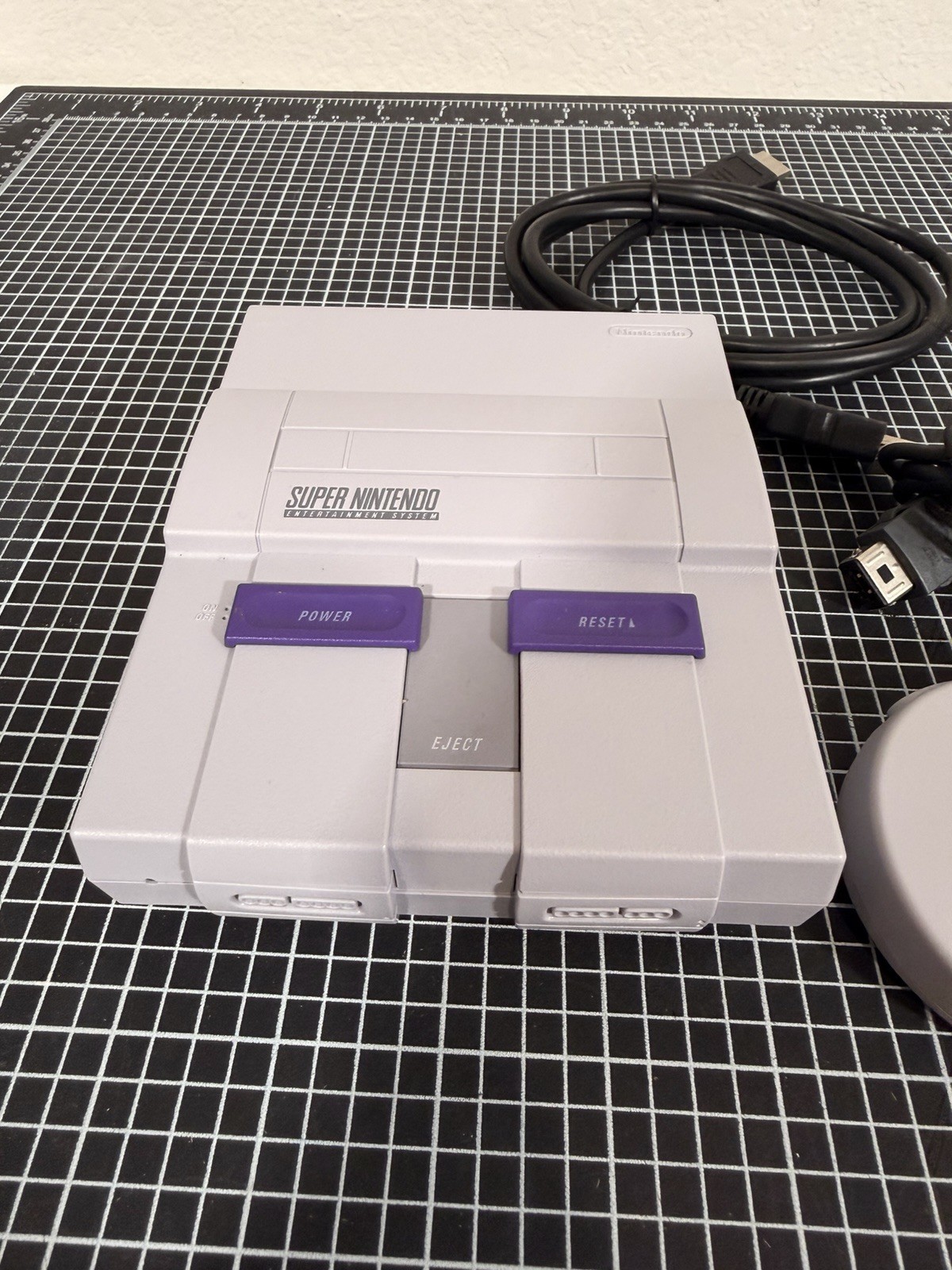 Super Nintendo Mini Classic Edition Control Deck CLV-201 with Cords & Controller