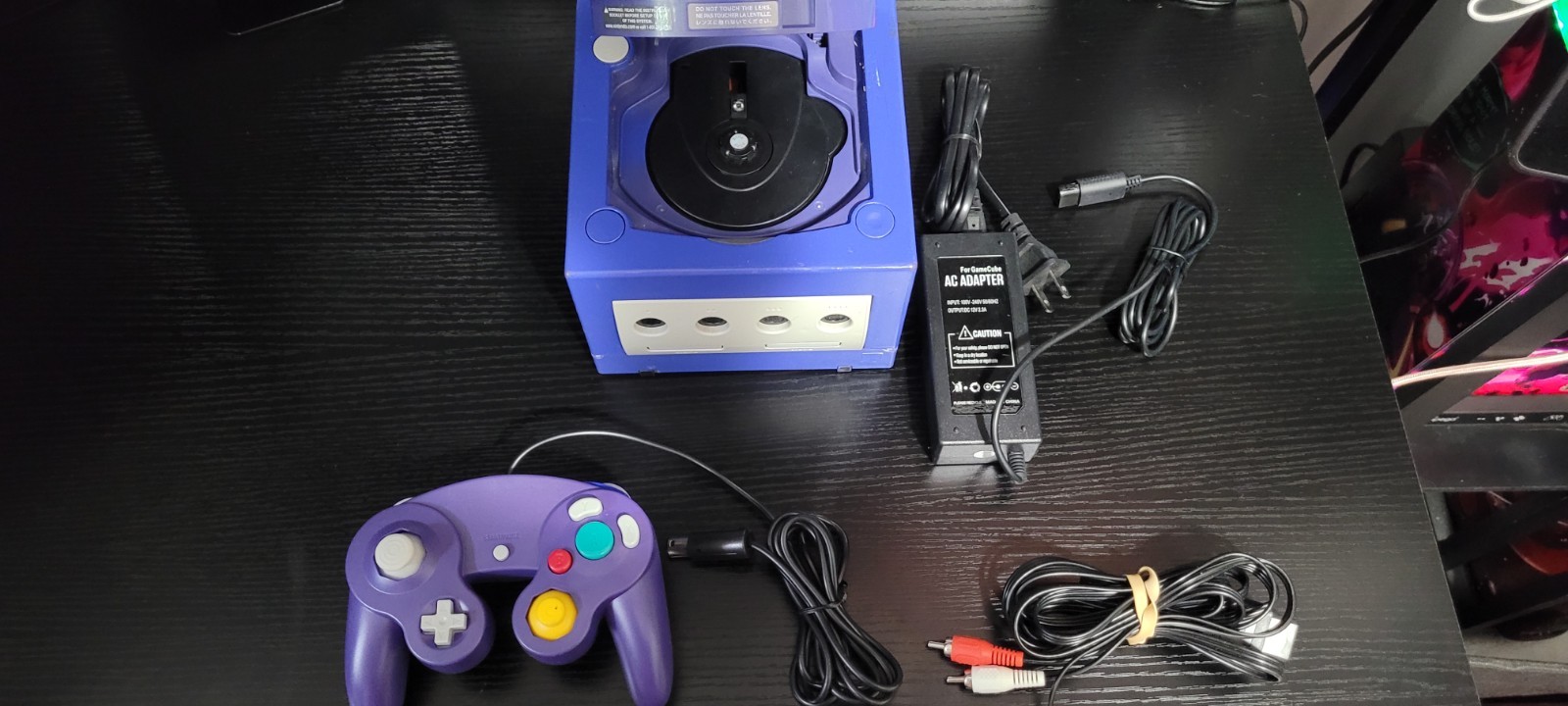 Nintendo GameCube 2001 Indigo Purple DOL-001 Game Console with Games Tested