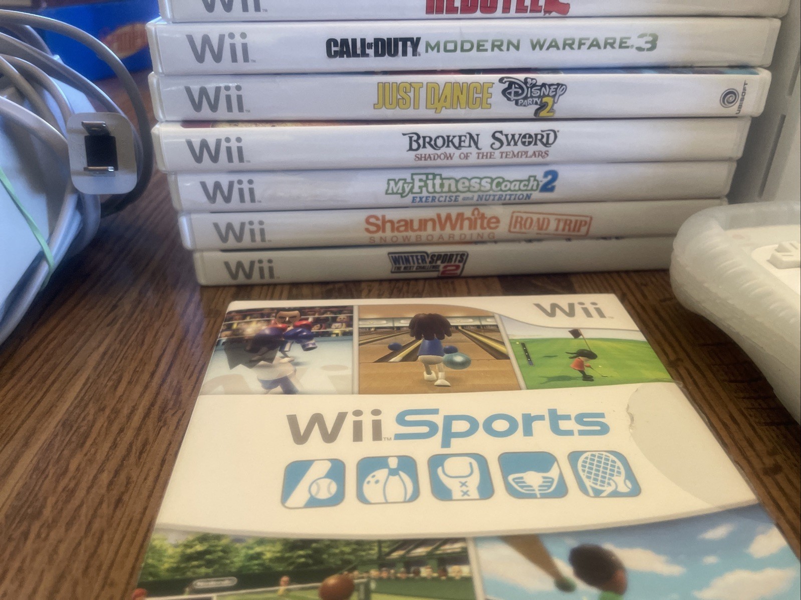 Nintendo Wii Console with Wii Sports – Multiple Controllers And Games. Tested!