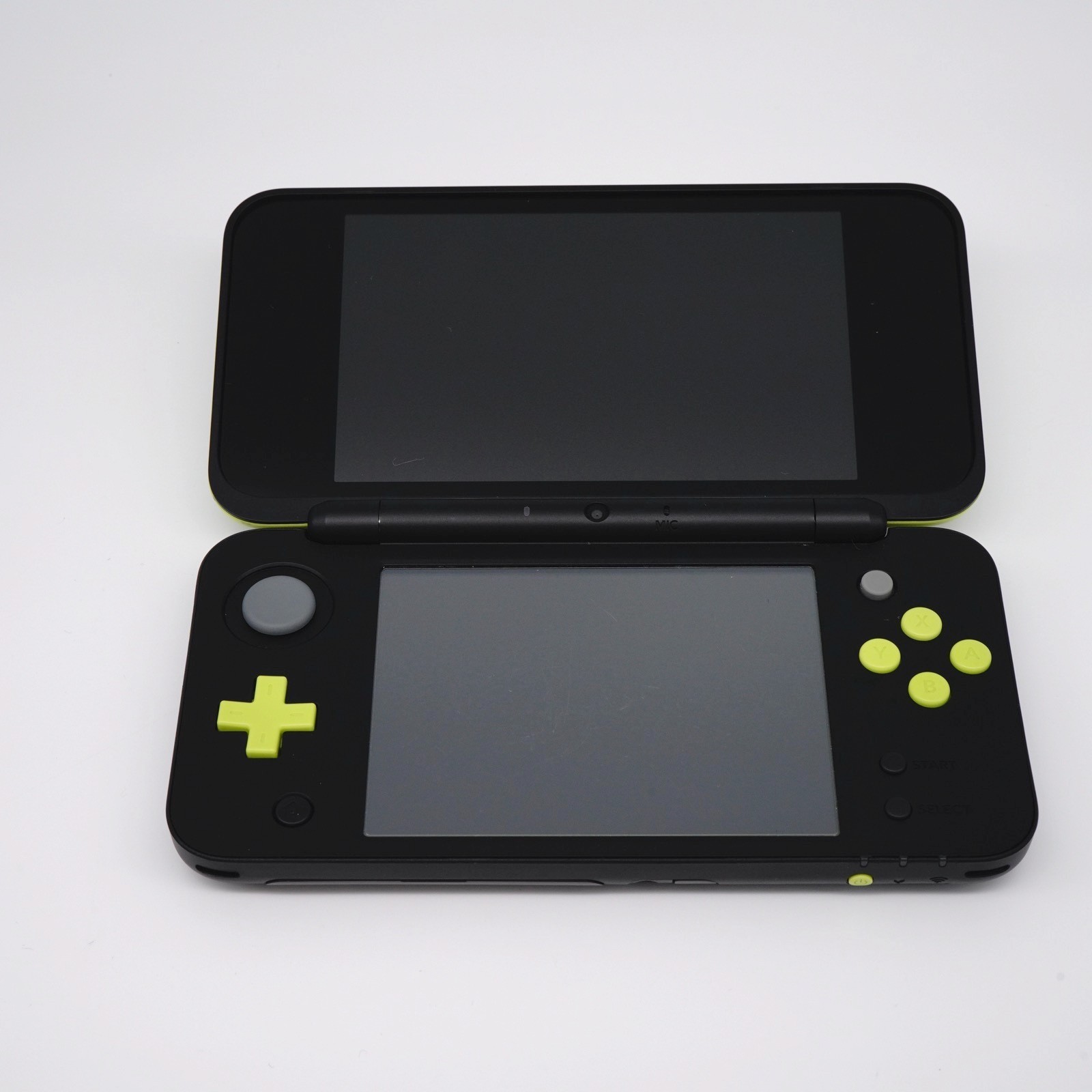 Nintendo “New” 2DS XL LL Console Black Lime 4GB +Charger + Stylus (USA Seller)