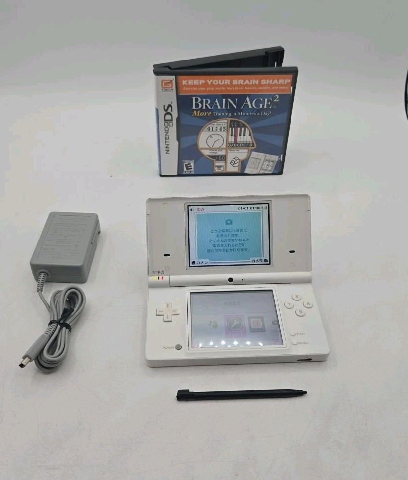 Nintendo DSi Japanese Menu, Plays USA Games, Ships from USA Bundle Clean White