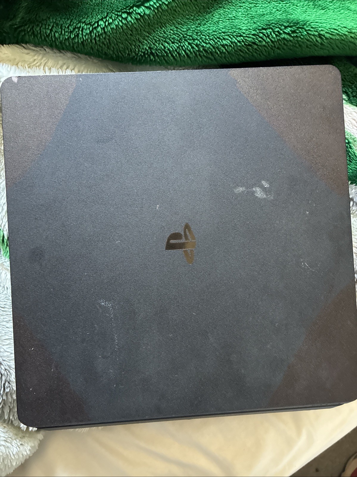 PS4 Original 500GB and 2 Controllers Fully Functional/hdmi Power Cable. Games