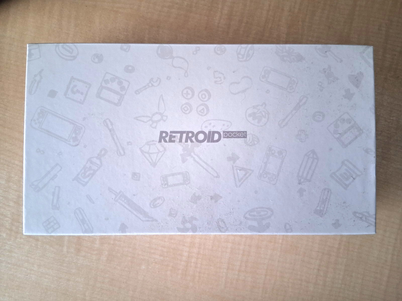 Retroid Pocket Mini V2 Handheld + Official Screen Protector + Custom Button Set