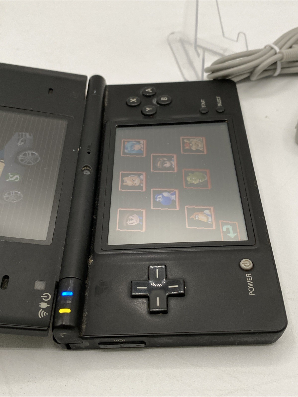 Nintendo DSi Black – Includes Preloaded Library (Large Collection)