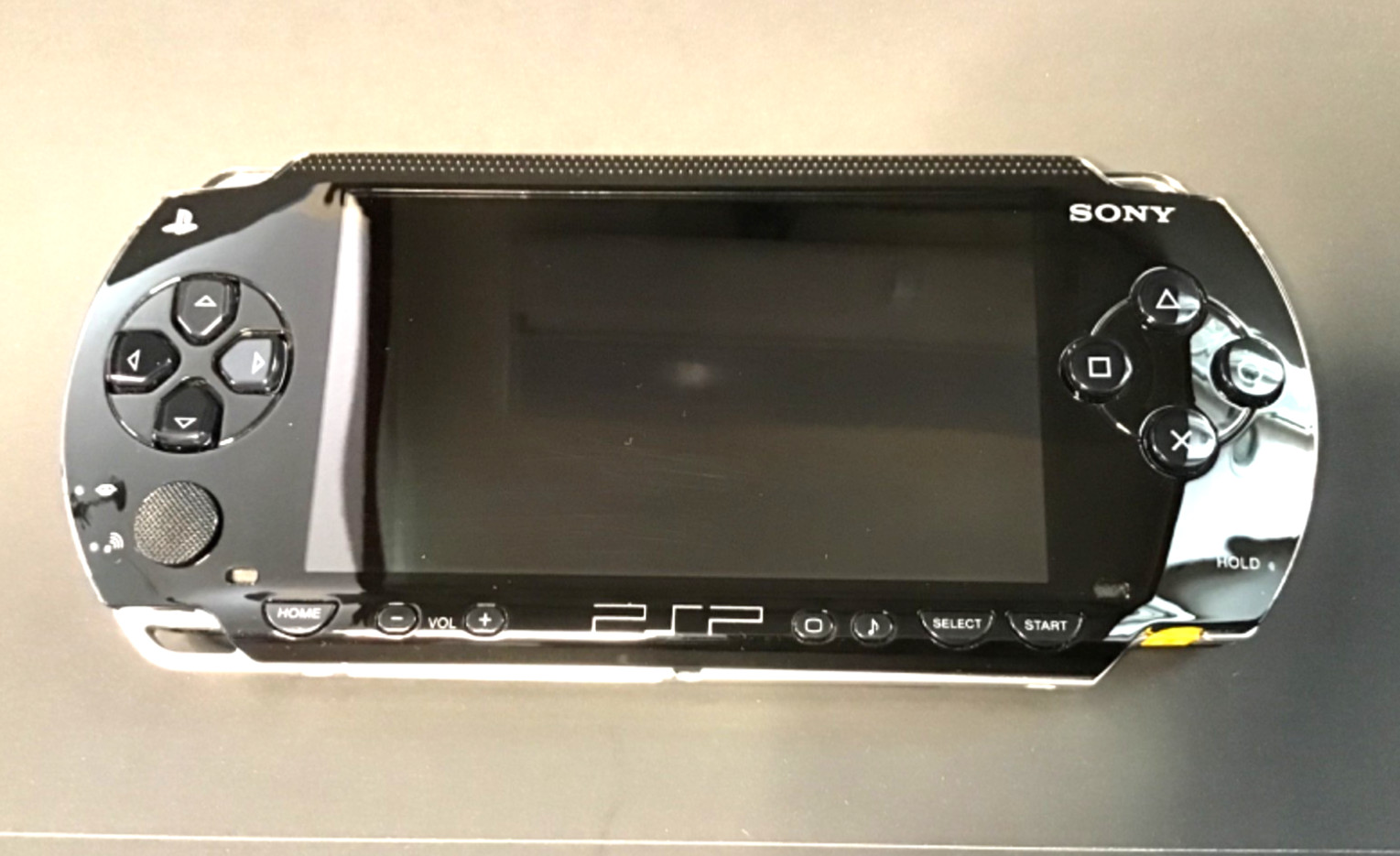 SONY PSP-1000 GAME CONSOLE – W/CHARGER & PLUG – TESTED “EXCELLENT”