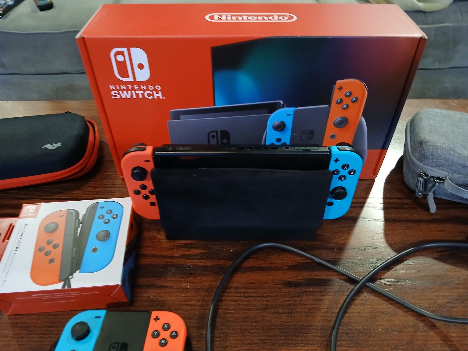 2020 Nintendo Switch 32GB Game Console Neon Red Neon Blue Joy-Cons Cases Lot Set