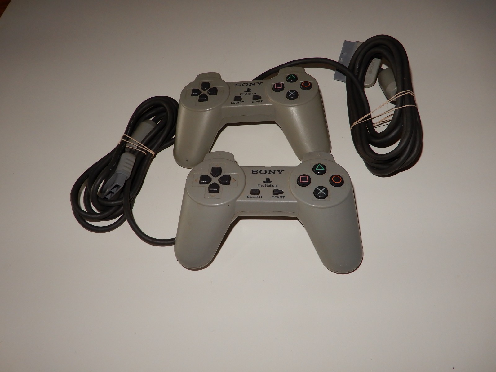 Sony Playstation Model # SCPH-1001 2 Controllers ac power cord stereo a/v cable