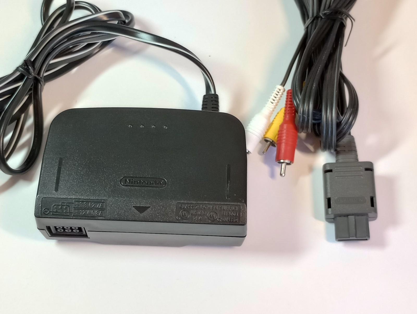 Nintendo 64 Console Bundle NUS-001 Original Box 2 Controllers 3 Games Tested