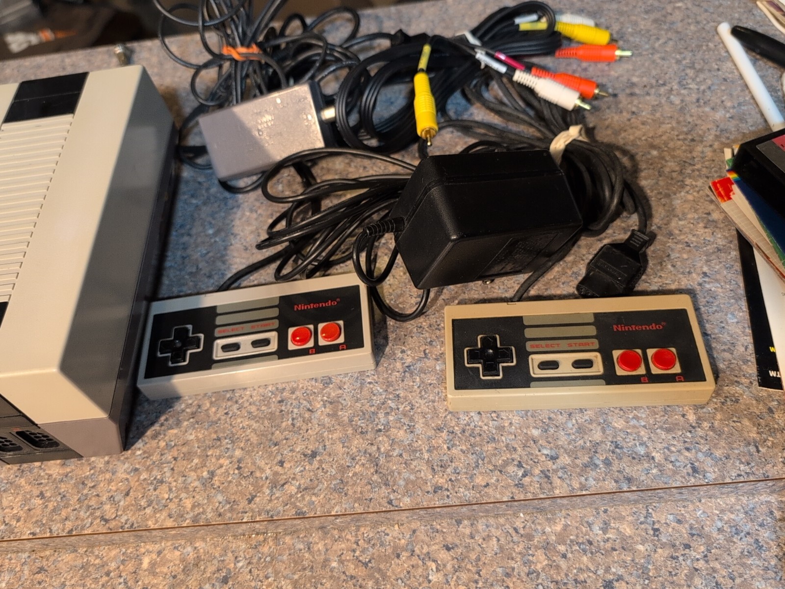Original Nintendo NES Console Complete Bundle Controllers TEST 1 Homemade Game