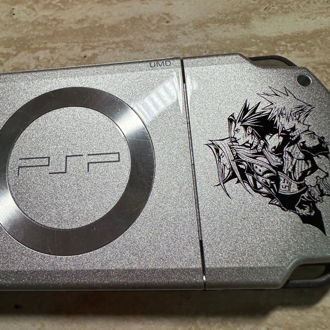 Sony PSP2000 Crisis Core Final Fantasy VII 10th Anniversary Limited Edition 7182