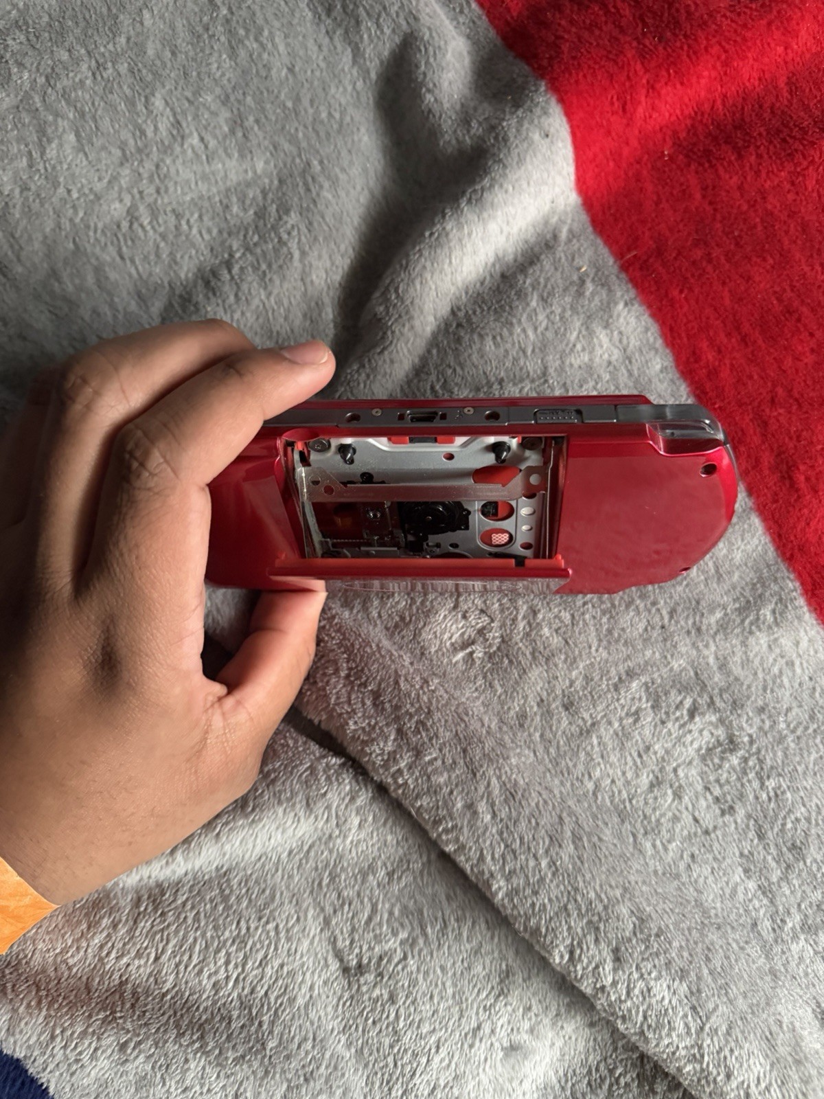 Sony PSP Red Handheld System Wi-Fi Internet Browsing USB Headphone Jack