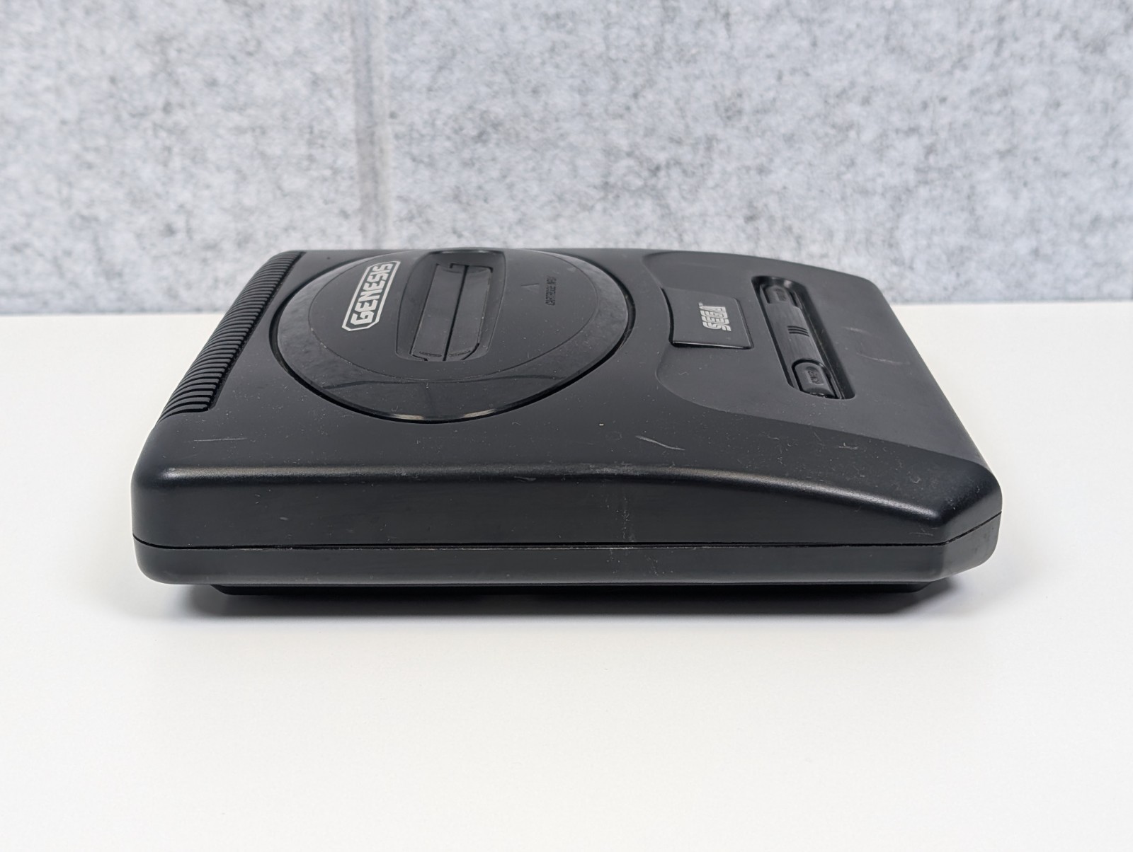Sega Genesis Model 2 w/ accessories – AS-IS