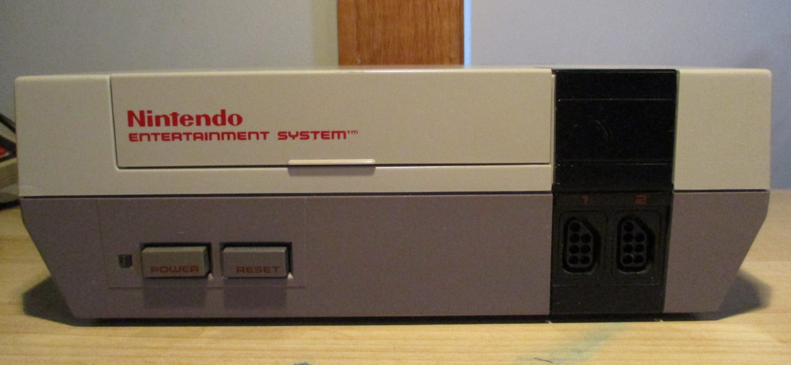 Nintendo Entertainment System NES Console with 1 Controller & AC Adapter