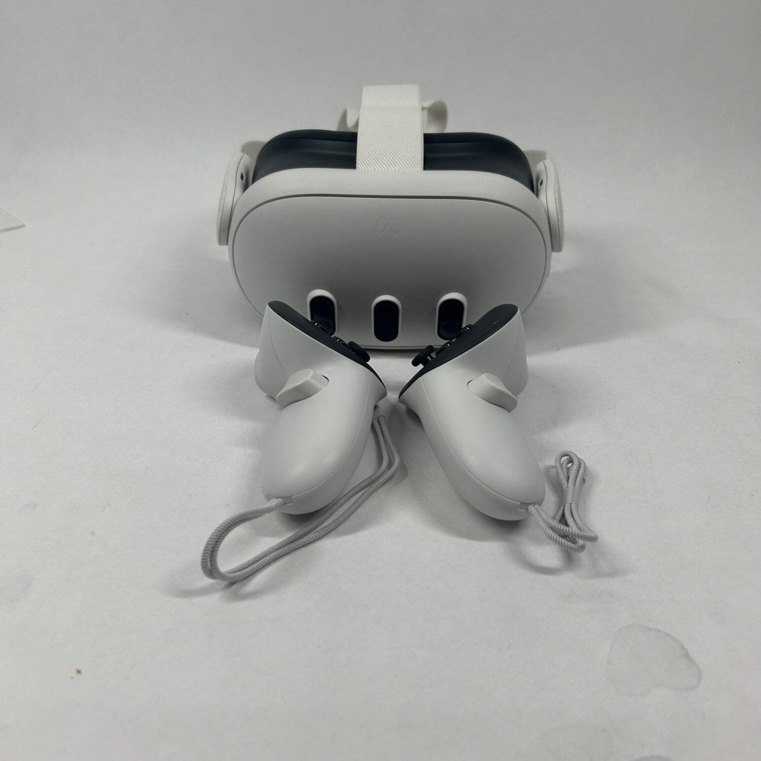 Meta Quest 3 128GB Standalone All-in-One VR Headset S3A