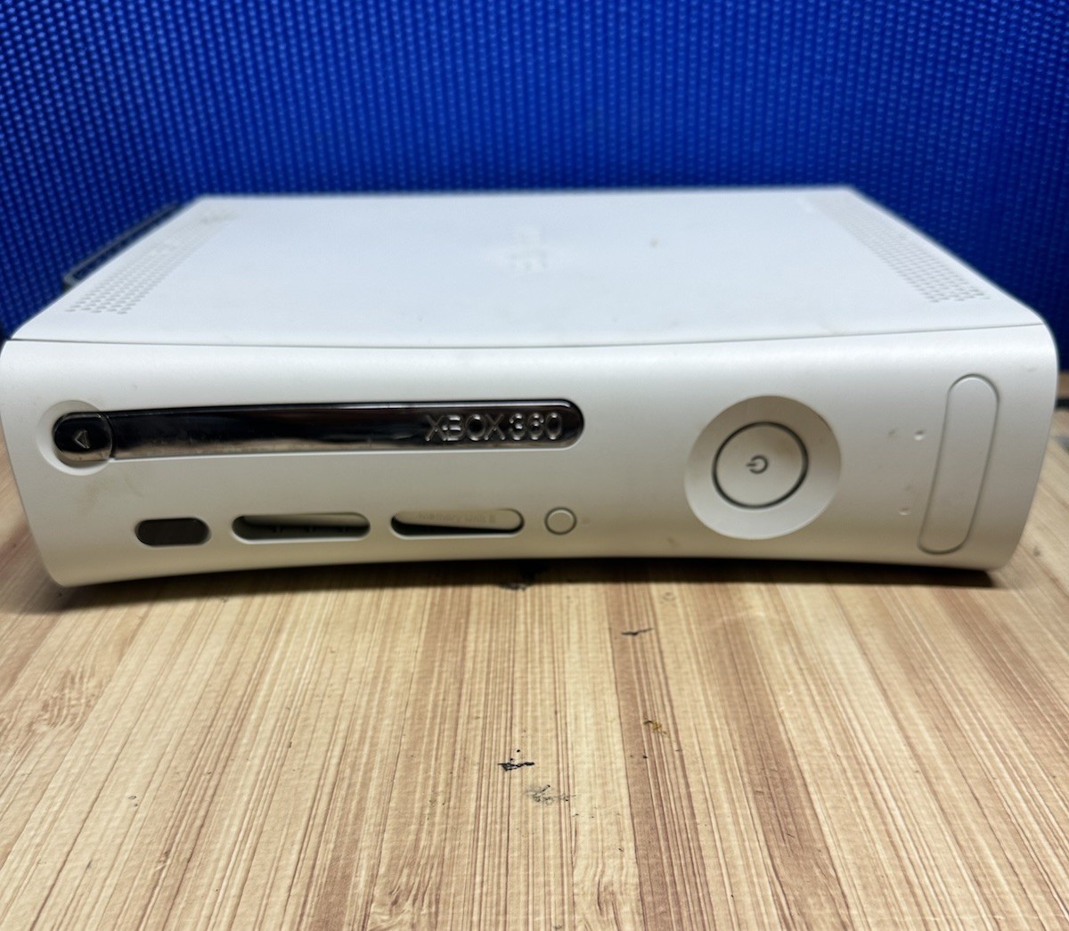 Microsoft Xbox 360 live Console Only – For parts or not working