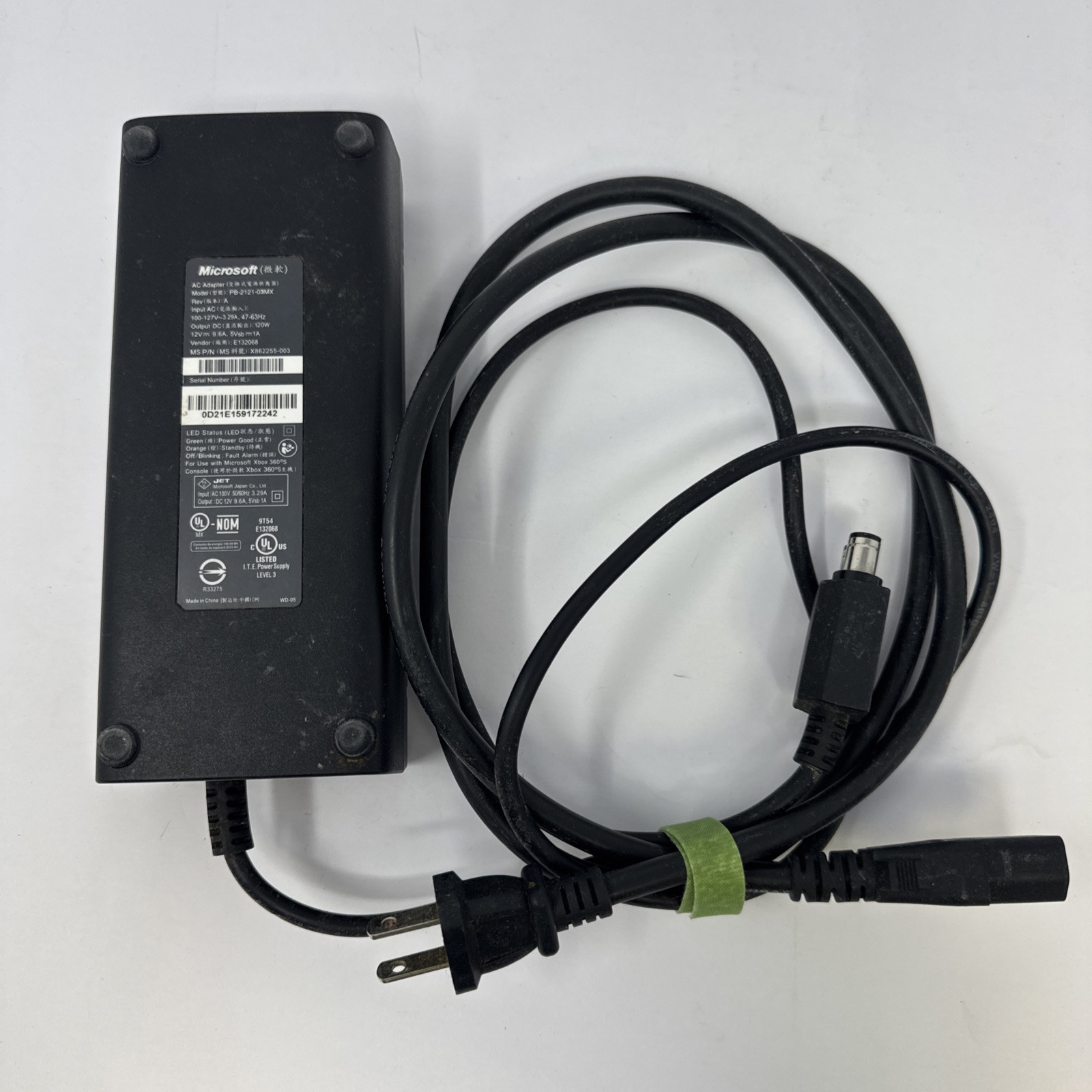 Microsoft XBox 360 S System Model 1439 Kinect Cables Controller 8 Games TESTED