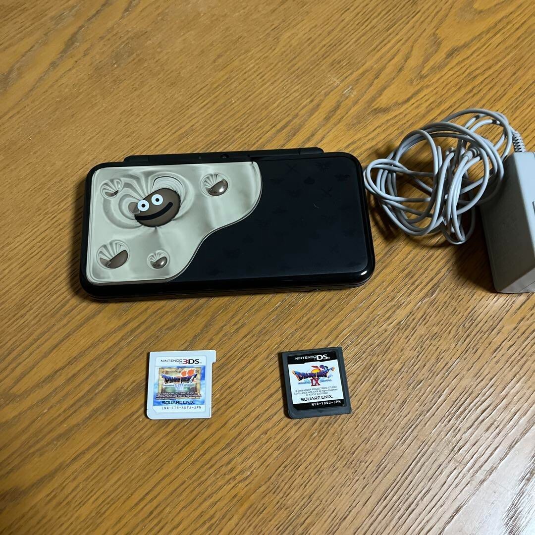 Nintendo 2DS LL Dragon Quest Hagure Metal Includes 2 sets of game software