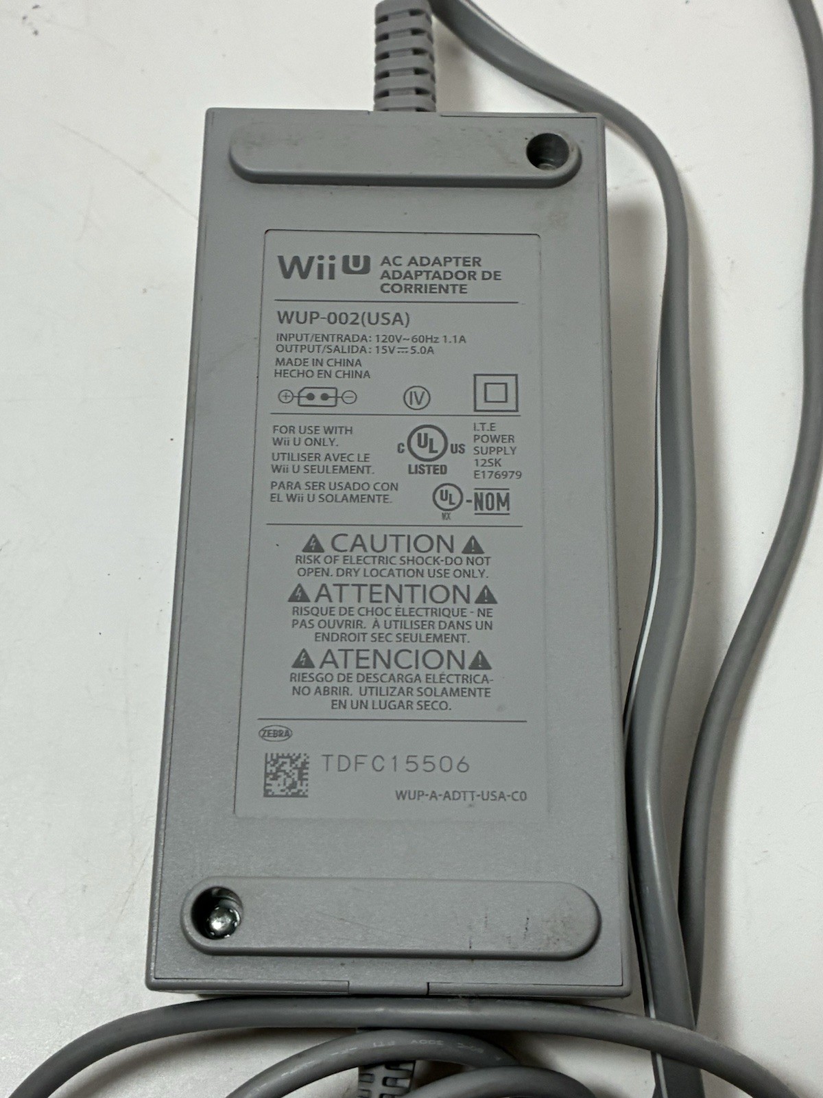 Nintendo Wii U 32GB Deluxe Console & Charger Only WUP-101(02)