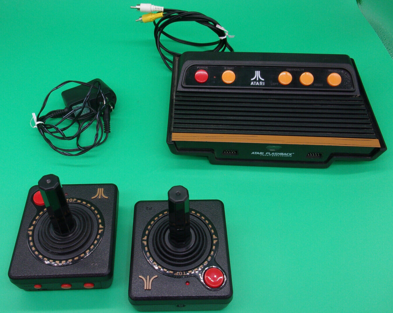Atari Flashback 5 Classic Game Console With 2 Controllers & Power Cord – Tested
