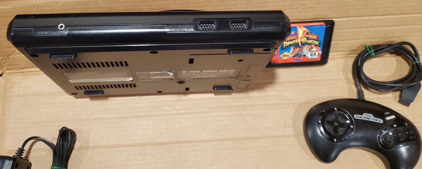 Sega Genesis Console 16-Bit Model MK-1601 Console Bundle + Game