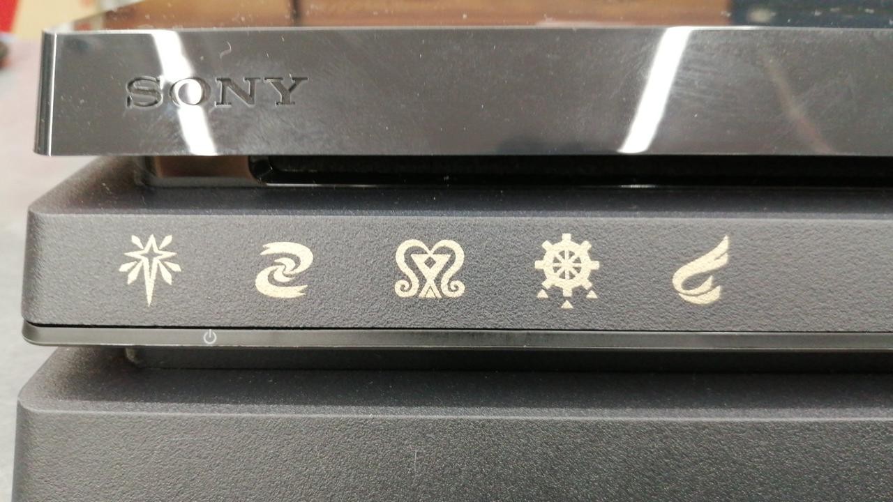 Sony PlayStation 4 Pro CUH-7100B Monster Hunter World Rathalos Home Console