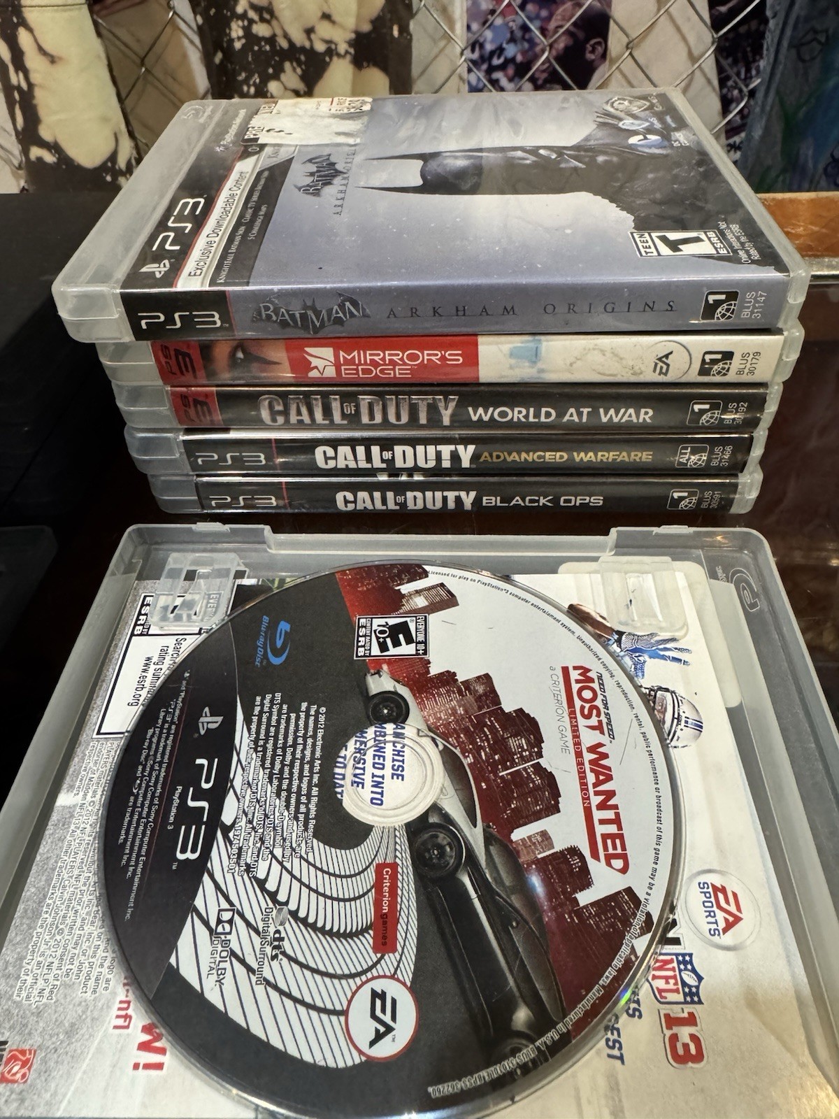 Sony PS3 Slim 320GB Console Bundle 7 Games