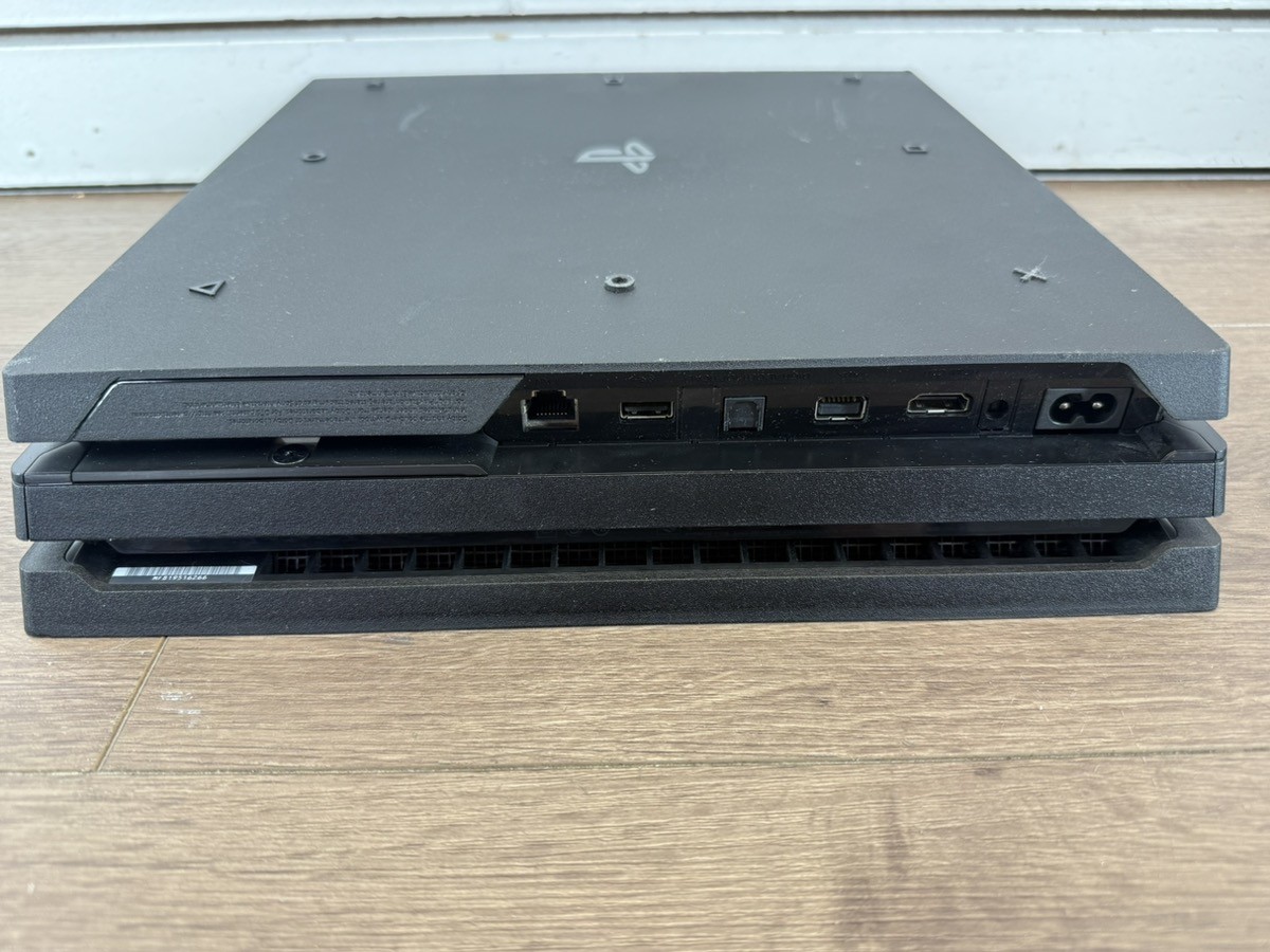 SONY PS4 – SYSTEM PRO – CUH-7215B – 1TB (WCP037130)