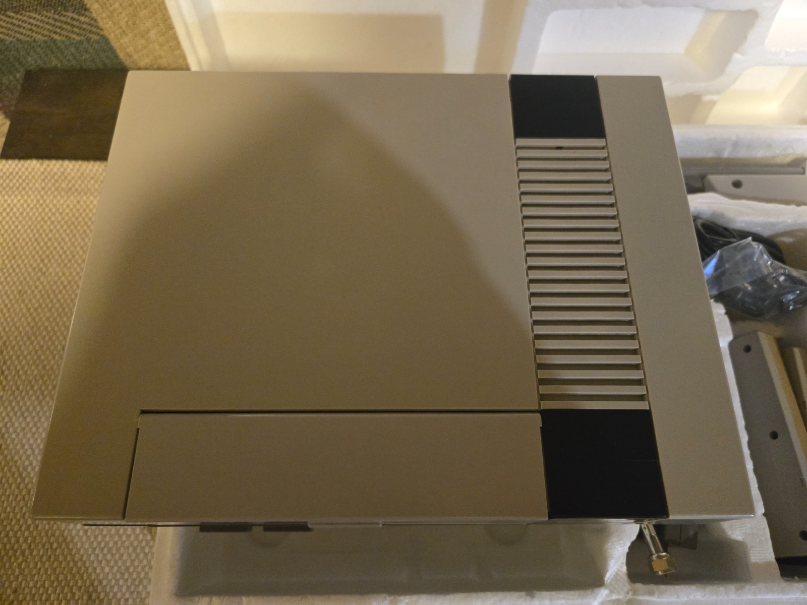Vintage Nintendo NES Action Set Home Console, Complete In Box + Mario /Duck Hunt