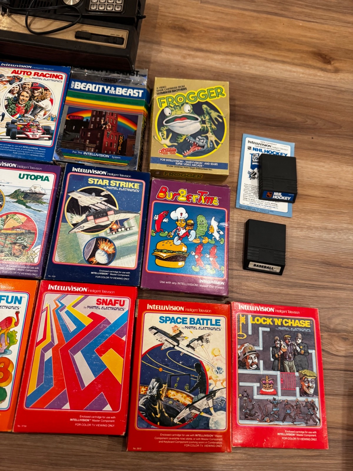 Intellivision Game Console Model 2609 A with 18 games