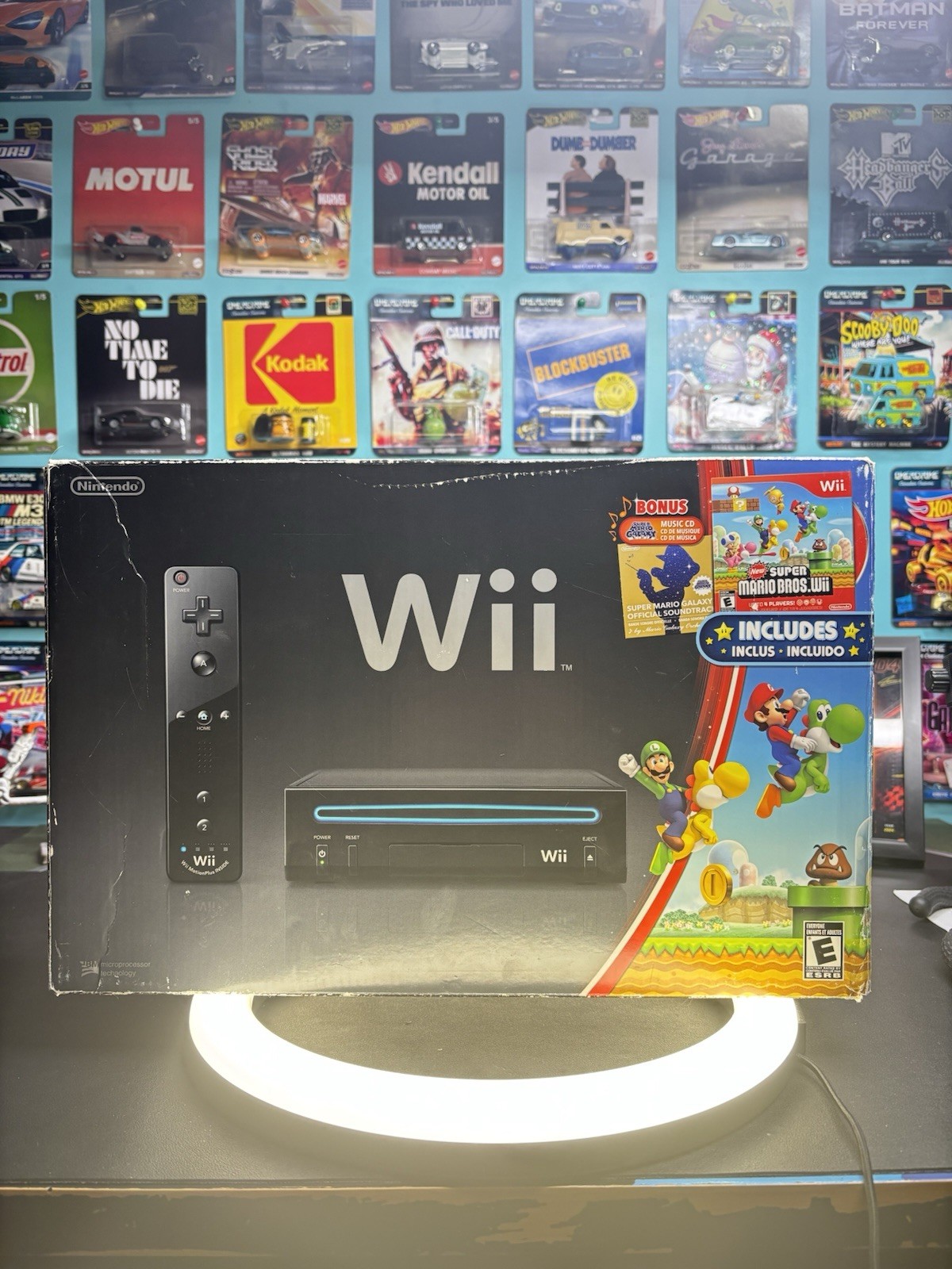 BRAND NEW Nintendo Wii Holiday Bundle Black Console New Super Mario Bros. System
