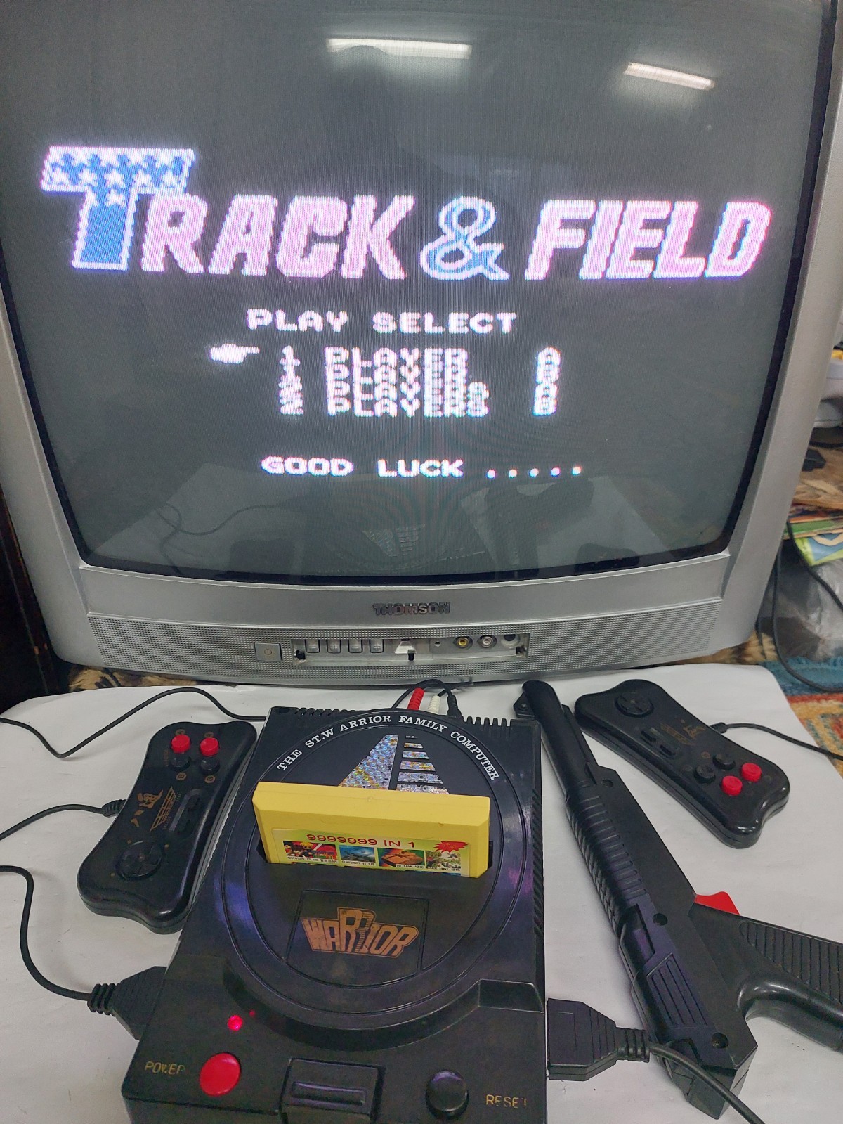 BT Saint Warrior video game console from 90’s good condition dendy famiclone nes