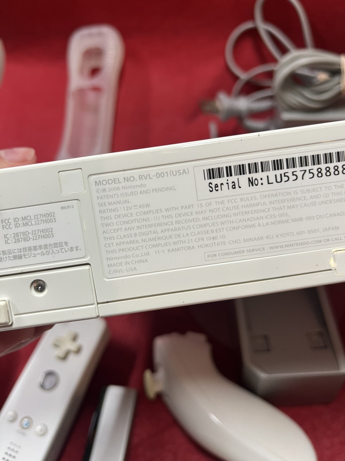 Nintendo RVL-101 Wii Video Game Console White Bundle
