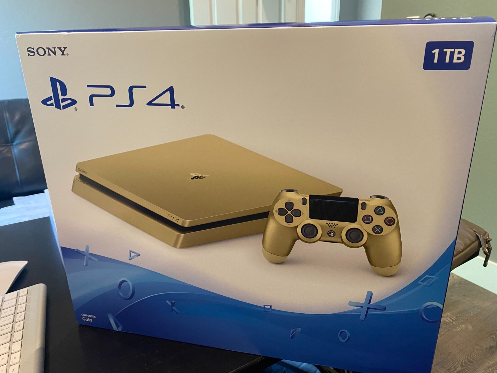 *SEALED* Sony 3002191 PlayStation 4 Slim Limited Edition 1TB Gaming Console Gold