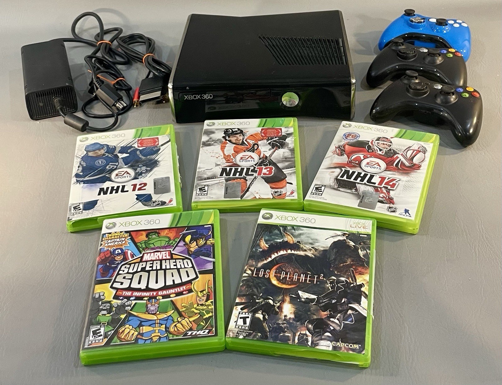 Xbox 360 Slim 4GB Console Bundle 3 Controllers 5 Games Tested