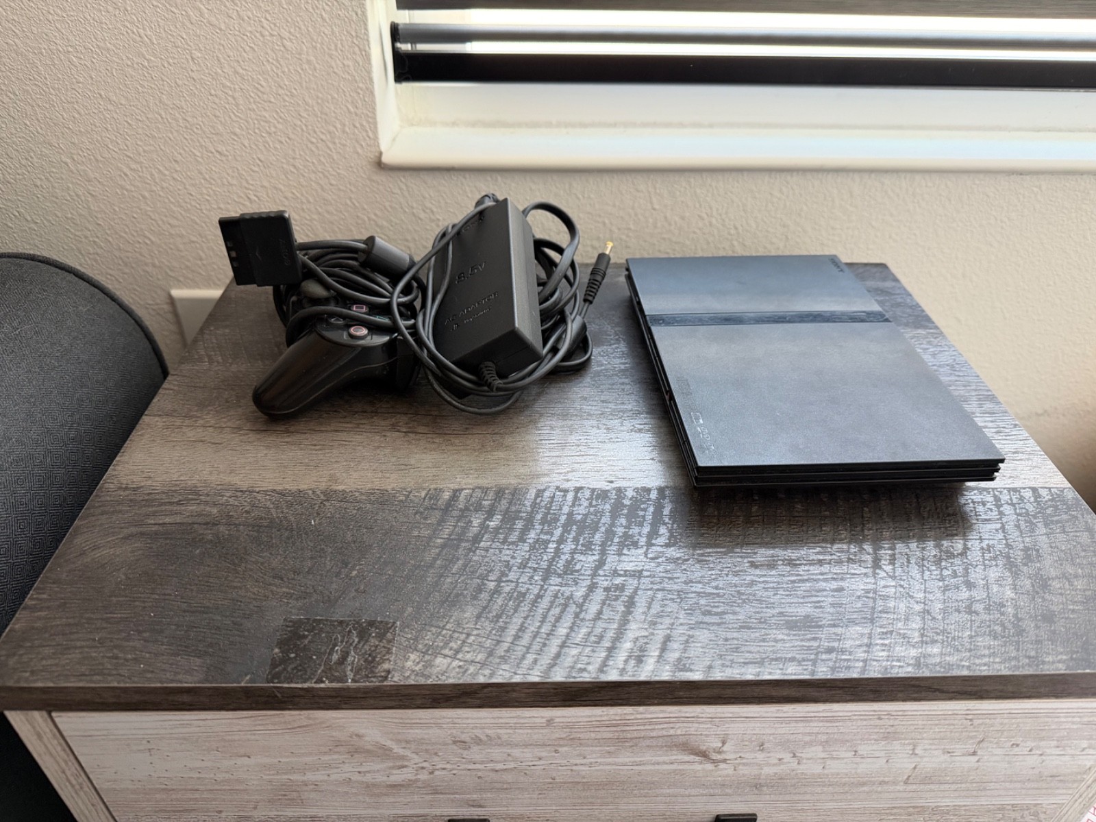 Sony PlayStation 2 Slim Launch Edition Charcoal Black Console (SCPH-77001CB)