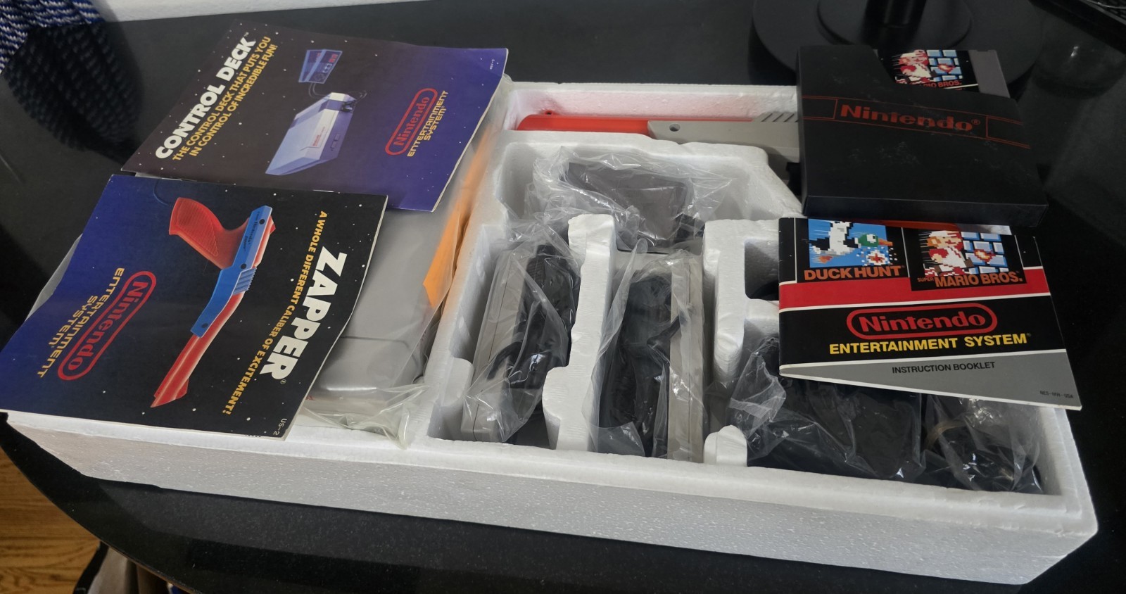 BRAND NEW!! Authentic Original NES Nintendo System Console with Original Box!!