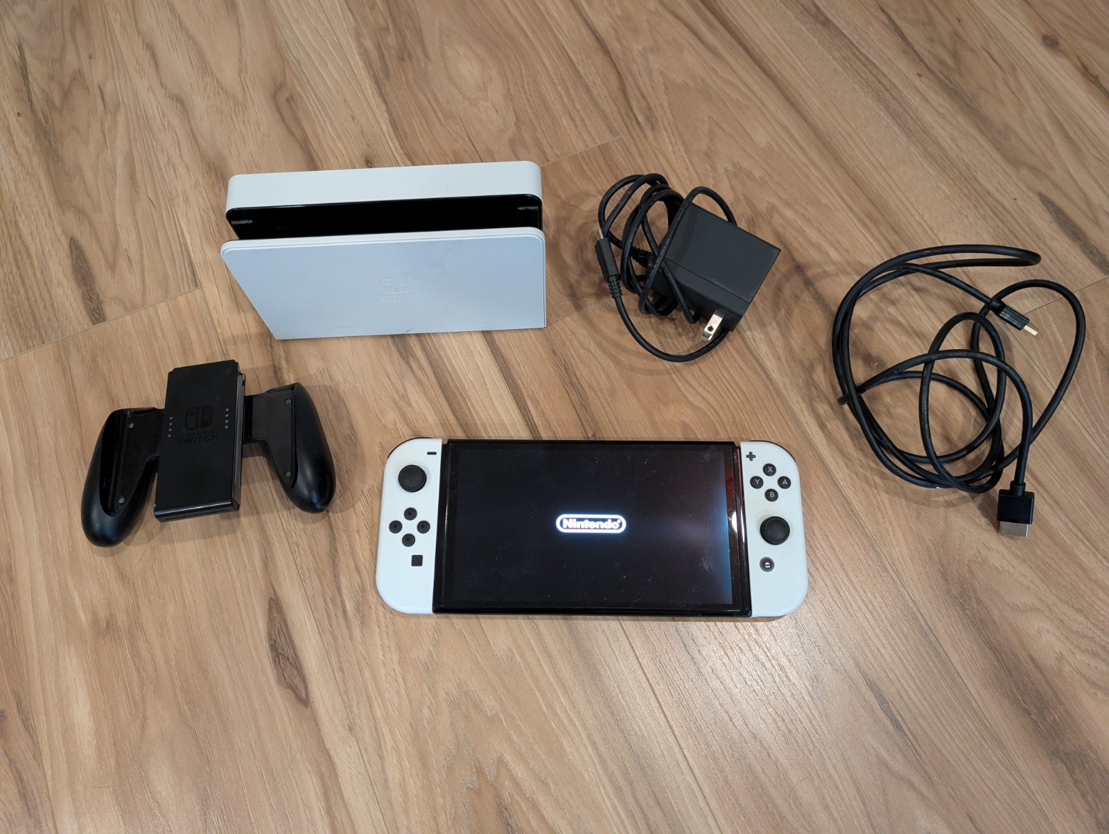 Nintendo Switch OLED Model – White With Dock, Cables