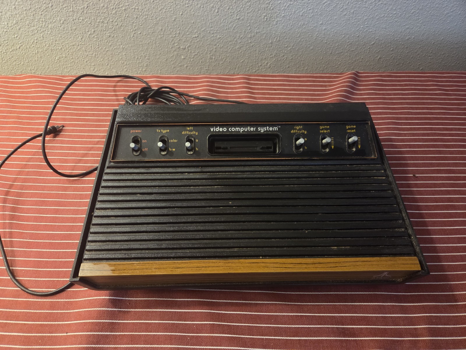 Vintage Atari 2600 Video Computer System Console CX-2600 Taiwan Black 4-Switch